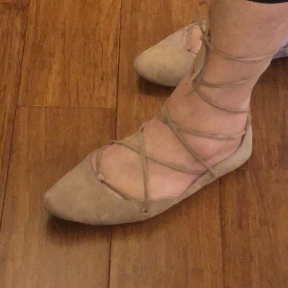 Nine West lace flats - Picture 2 of 10